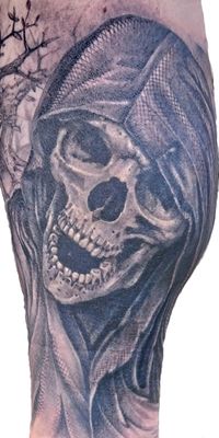 Skull, Totenkopf, Tätowierung, Tattoo, Unterschenkel, rechtes Bein, Sportster, Harley Davidson