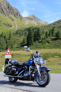 Road King Classic, Staller Sattel, Alpenpanorama, Motorradtour, Wartezeit